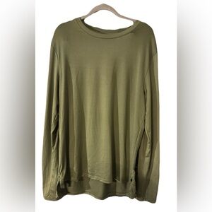 All in Motion Olive Green Activewear men’s long sleeve Shirt